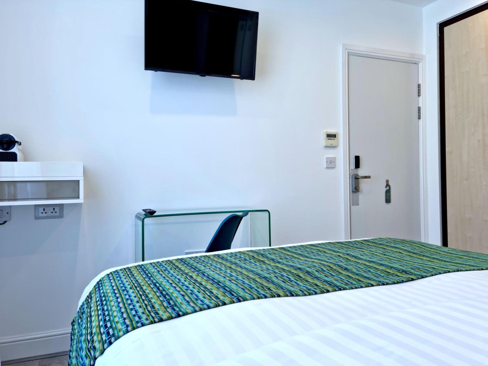 146 Aparthotel