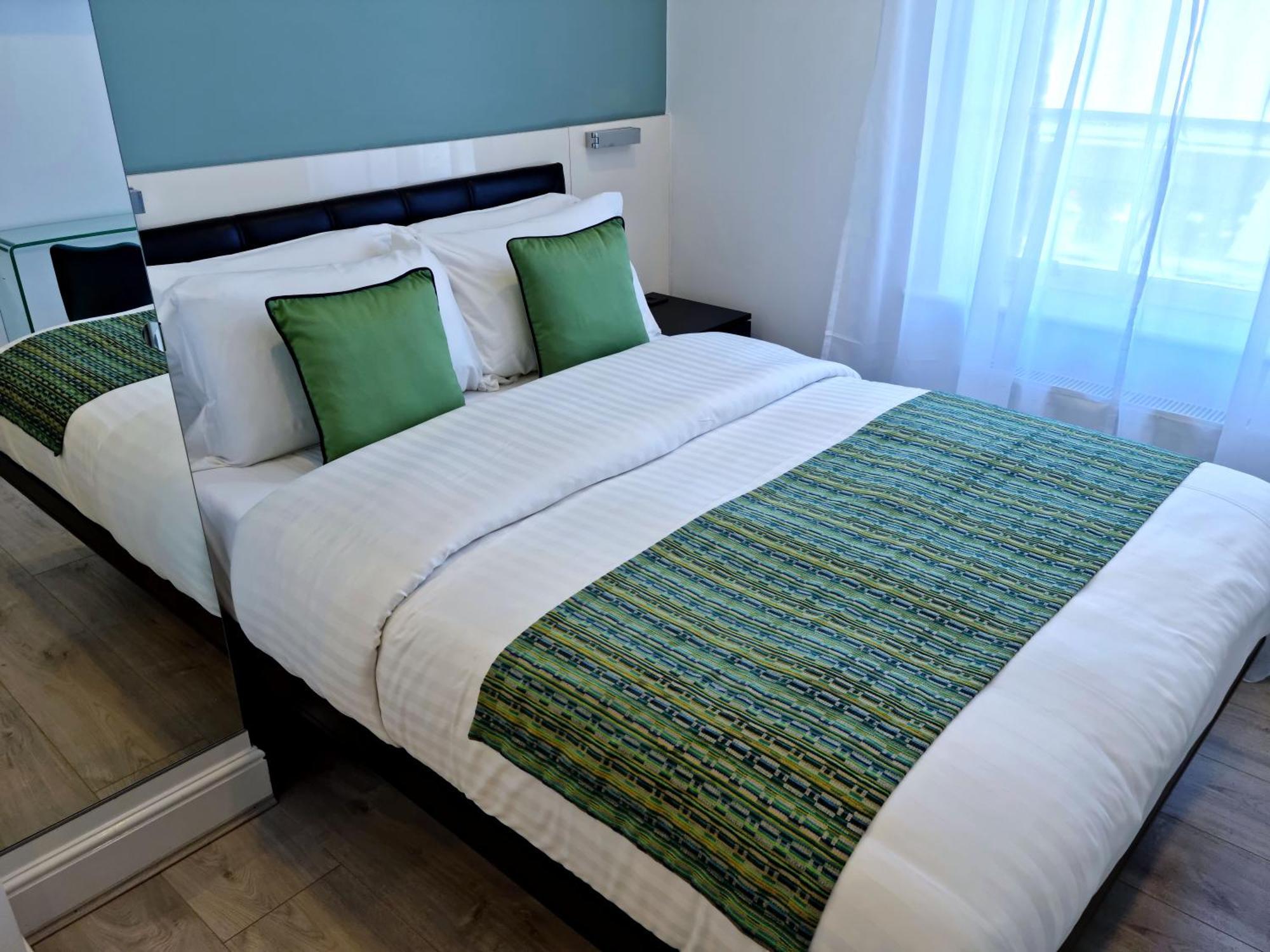 Aparthotel 146 4*